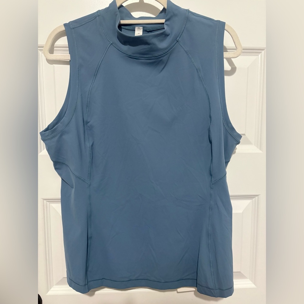 NWT Lululemon Athletica lightweight Nulux Mock-Neck Tank Size 14